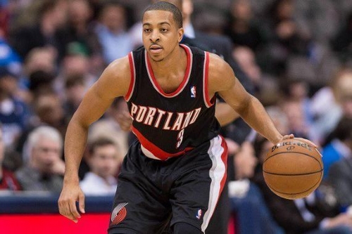 边观众的欢 边观众的欢