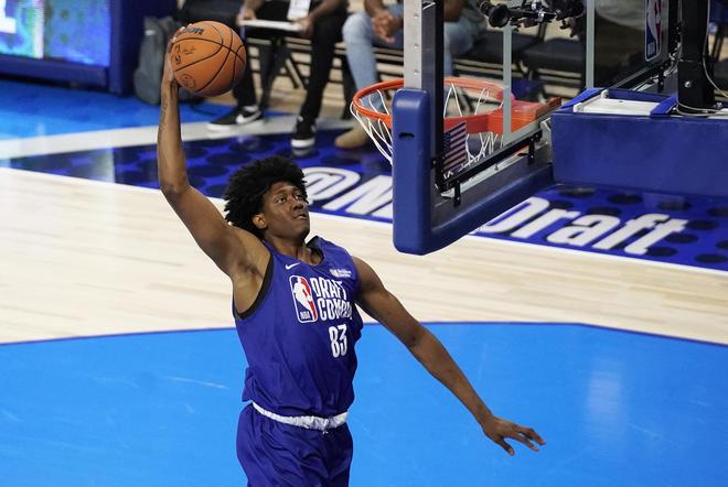 效力于强队 效力于强队