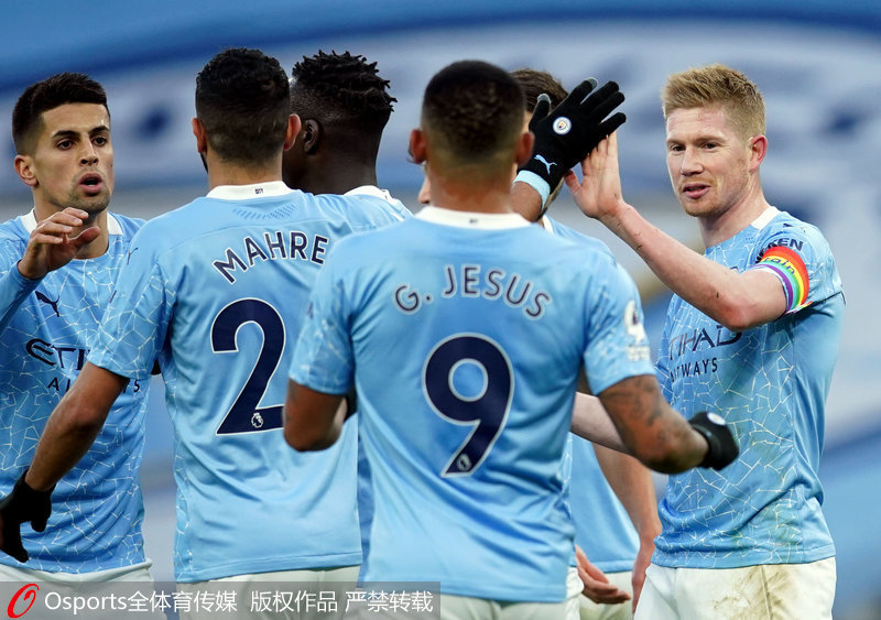 他在肋部接 他在肋部接